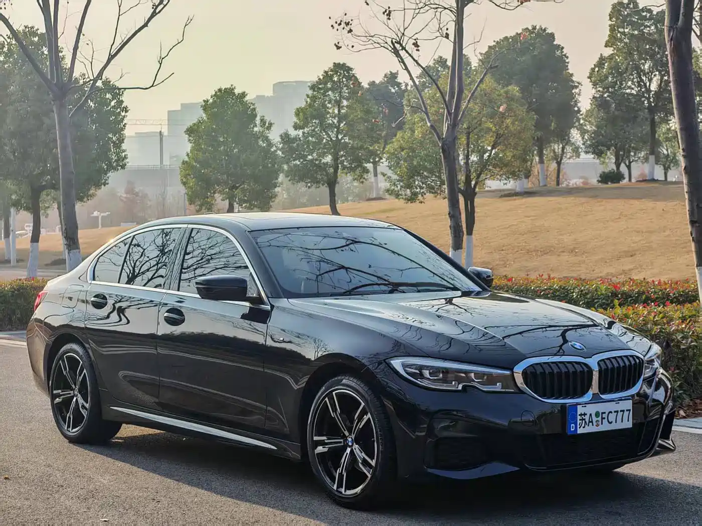 BMW 3-SERIES