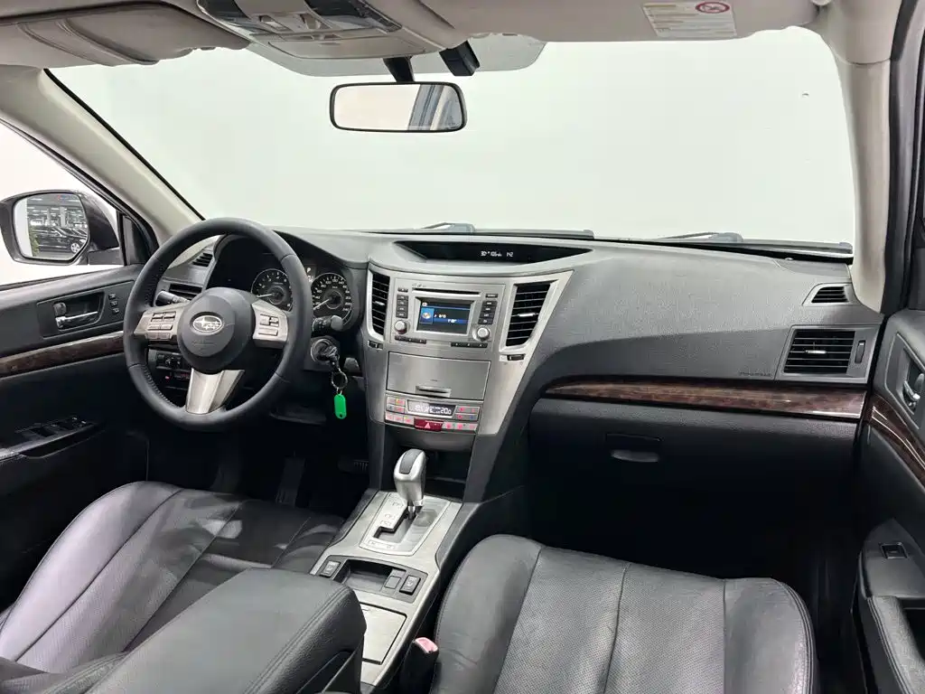 Фото 12 - Subaru Outback