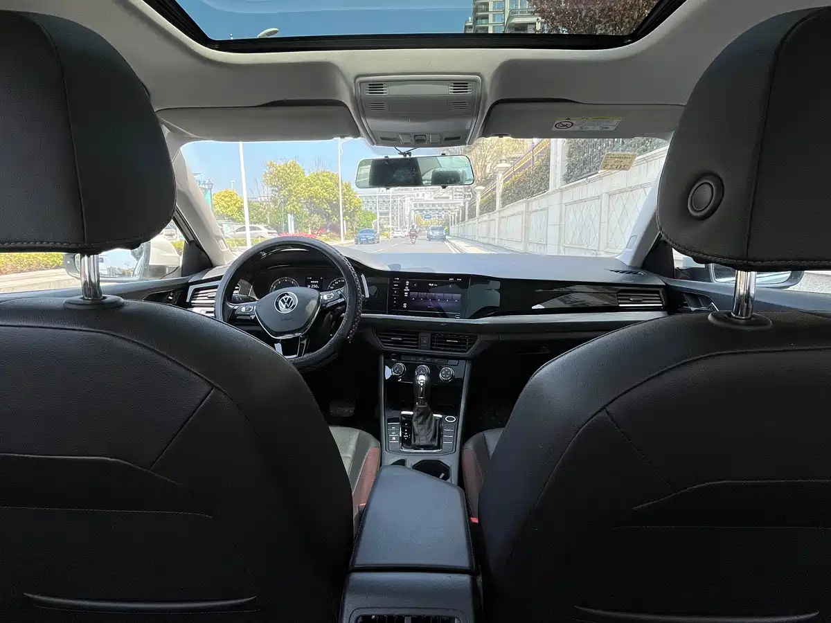 Volkswagen Bora 2021 200TSI DSG Comfort Smart Edition фото 8