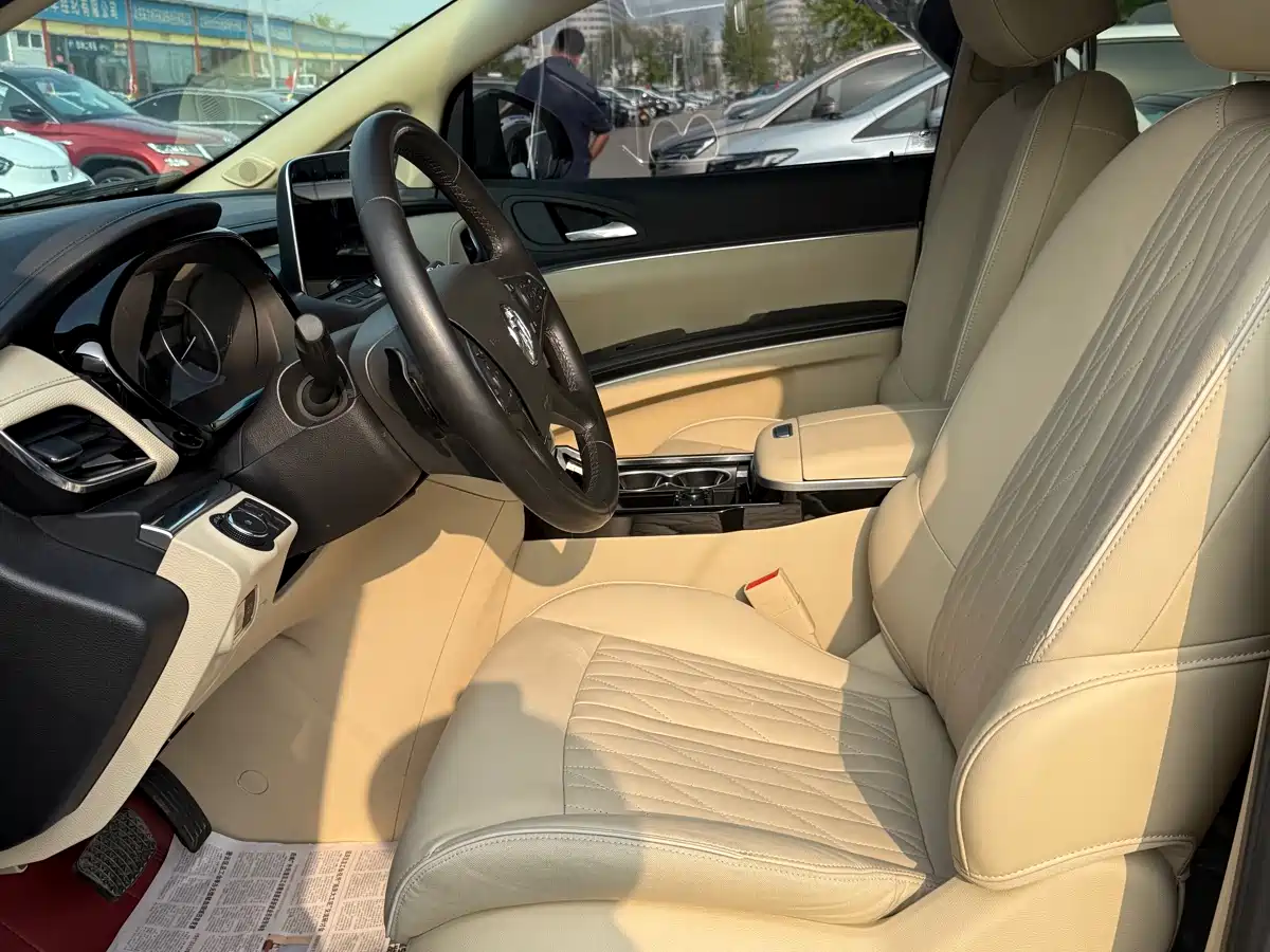 BUICK GL8