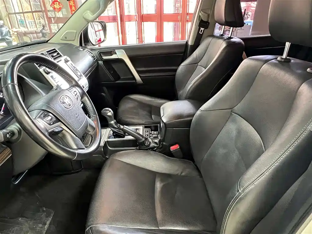 Toyota Prado 2018 3.5L Automatic TX-L Rear-mounted Spare Tire фото 16