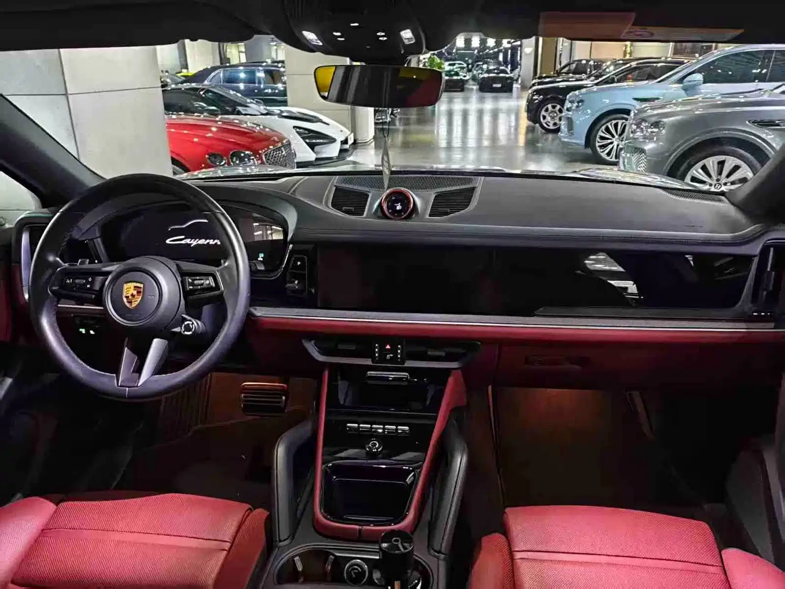 Photo 9 - Porsche Cayenne