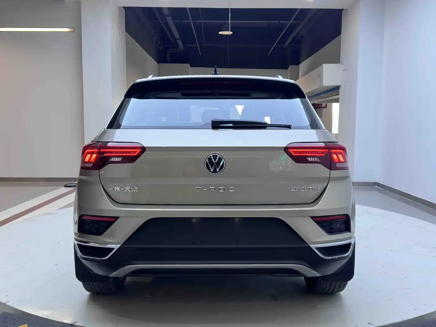 VOLKSWAGEN T ROC EXPLORING SONGS