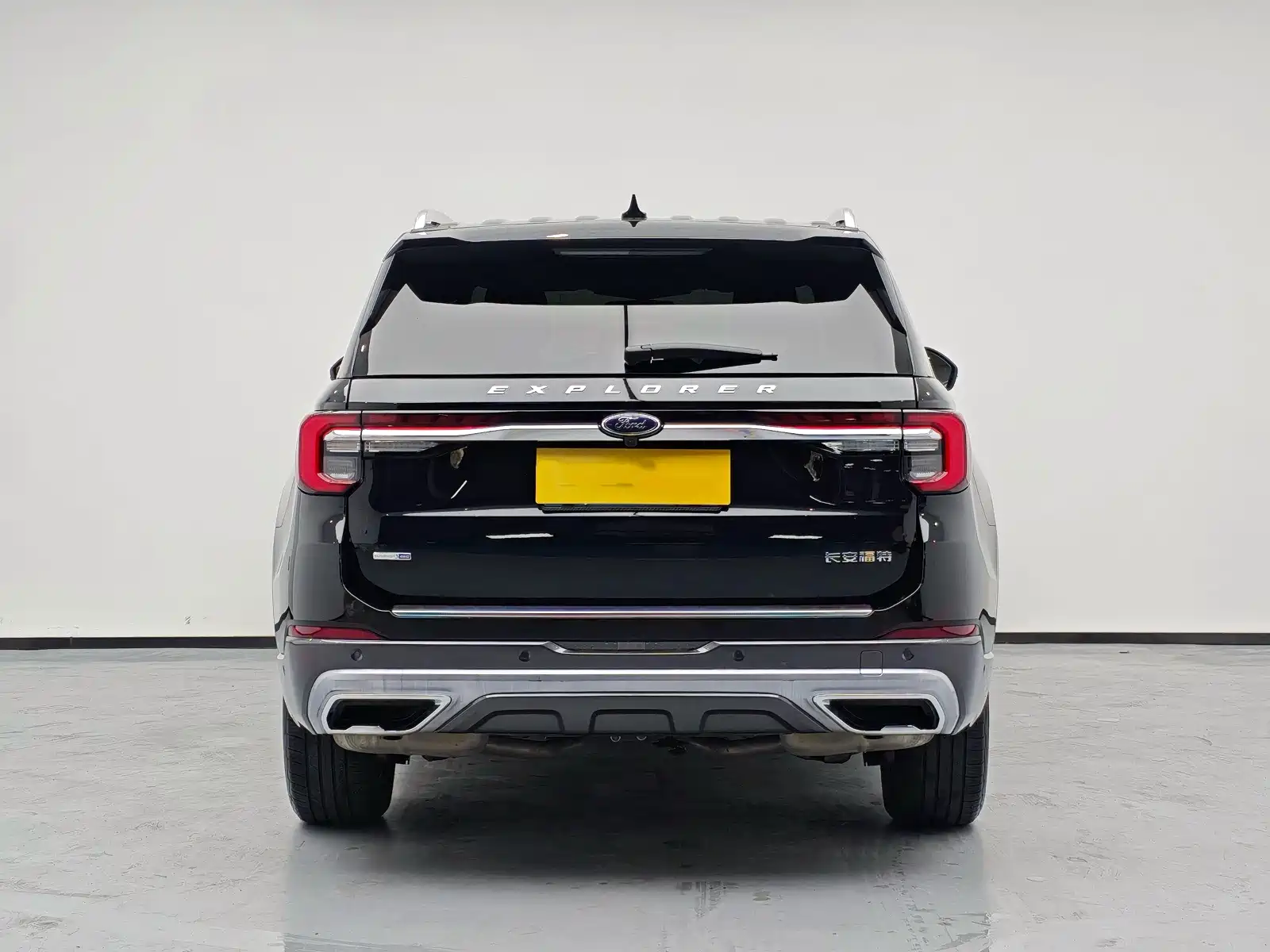 Фото 5 - Ford Explorer