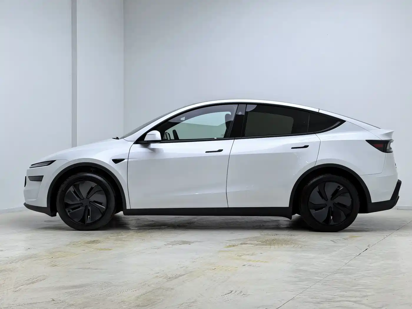 Tesla Model Y 2026 2026 Rear-Wheel Drive
