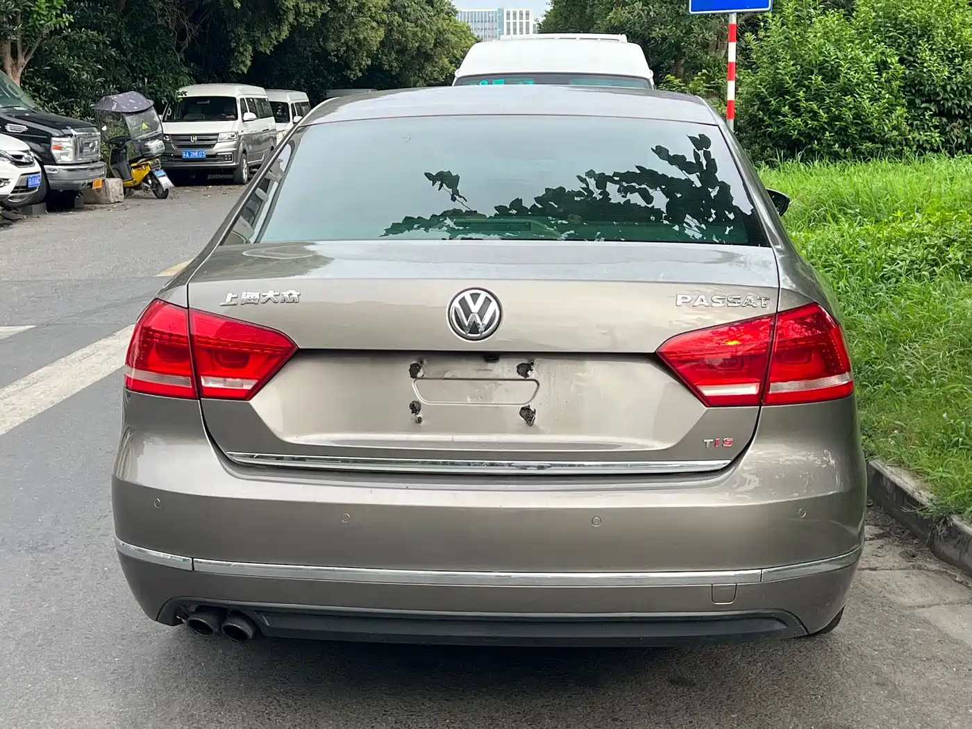 Volkswagen Passat 2011 2011 1.8TSI DSG Royal Edition