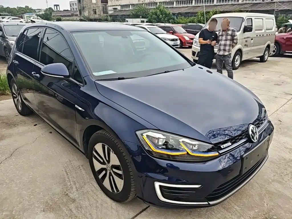 Фото 4 - Volkswagen Golf New Energy(Imported)