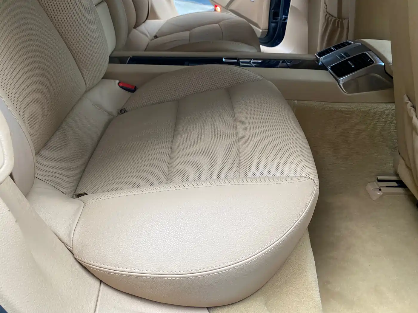 Porsche Panamera 2010 Panamera 4 3.6L фото 19
