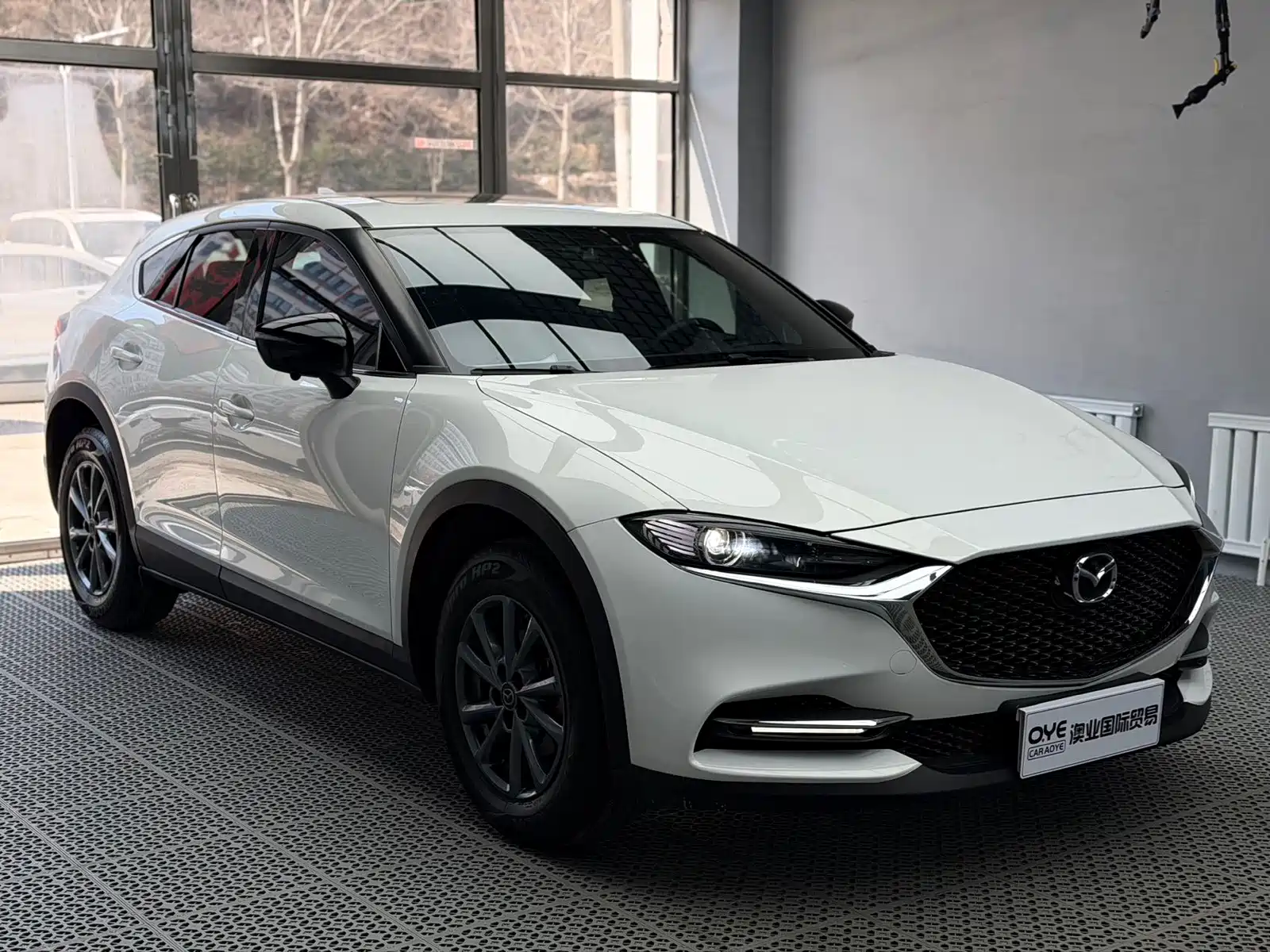 Фото 3 - Mazda CX-4