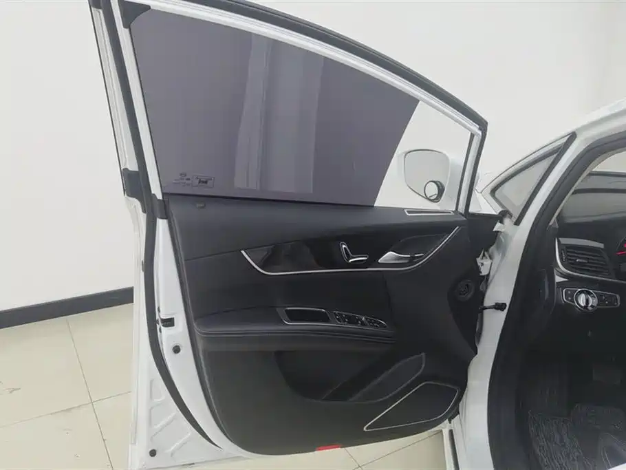 BYD Song MAX 2018 2017 1.5T Auto Smart Connect Premium 7-seater