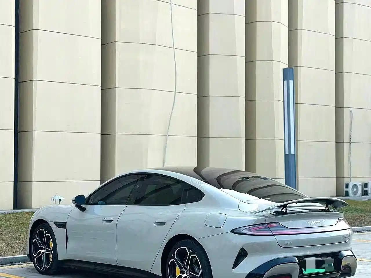 XIAOMI CAR XIAOMI SU7