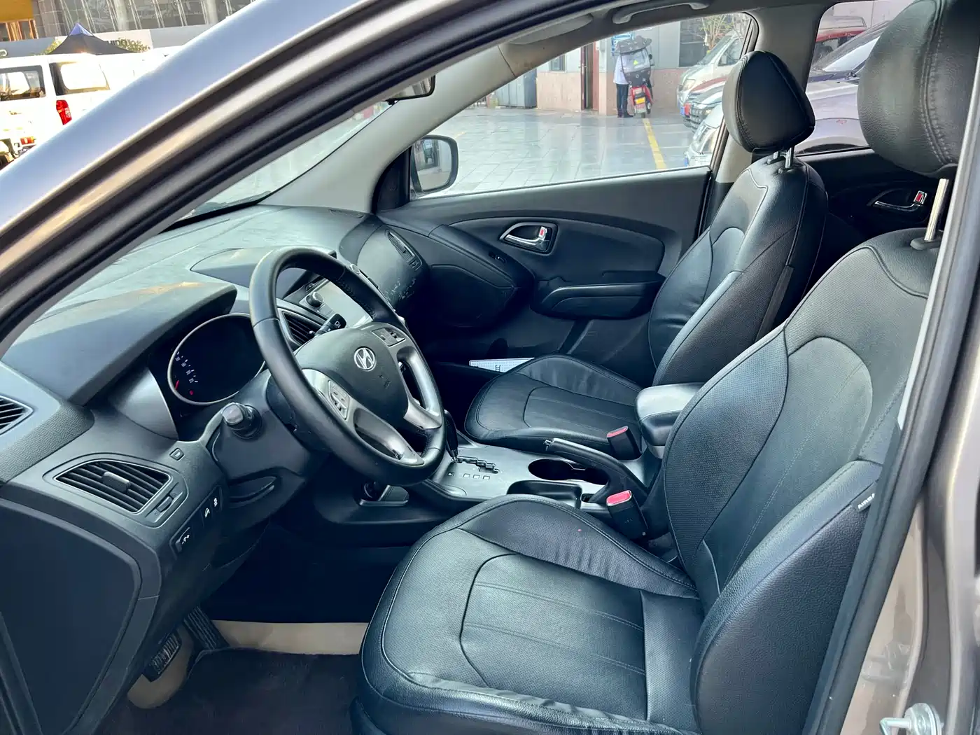 Hyundai Beijing Hyundai ix35 2013 2.0L Auto 2WD Smart GLS China IV фото 6