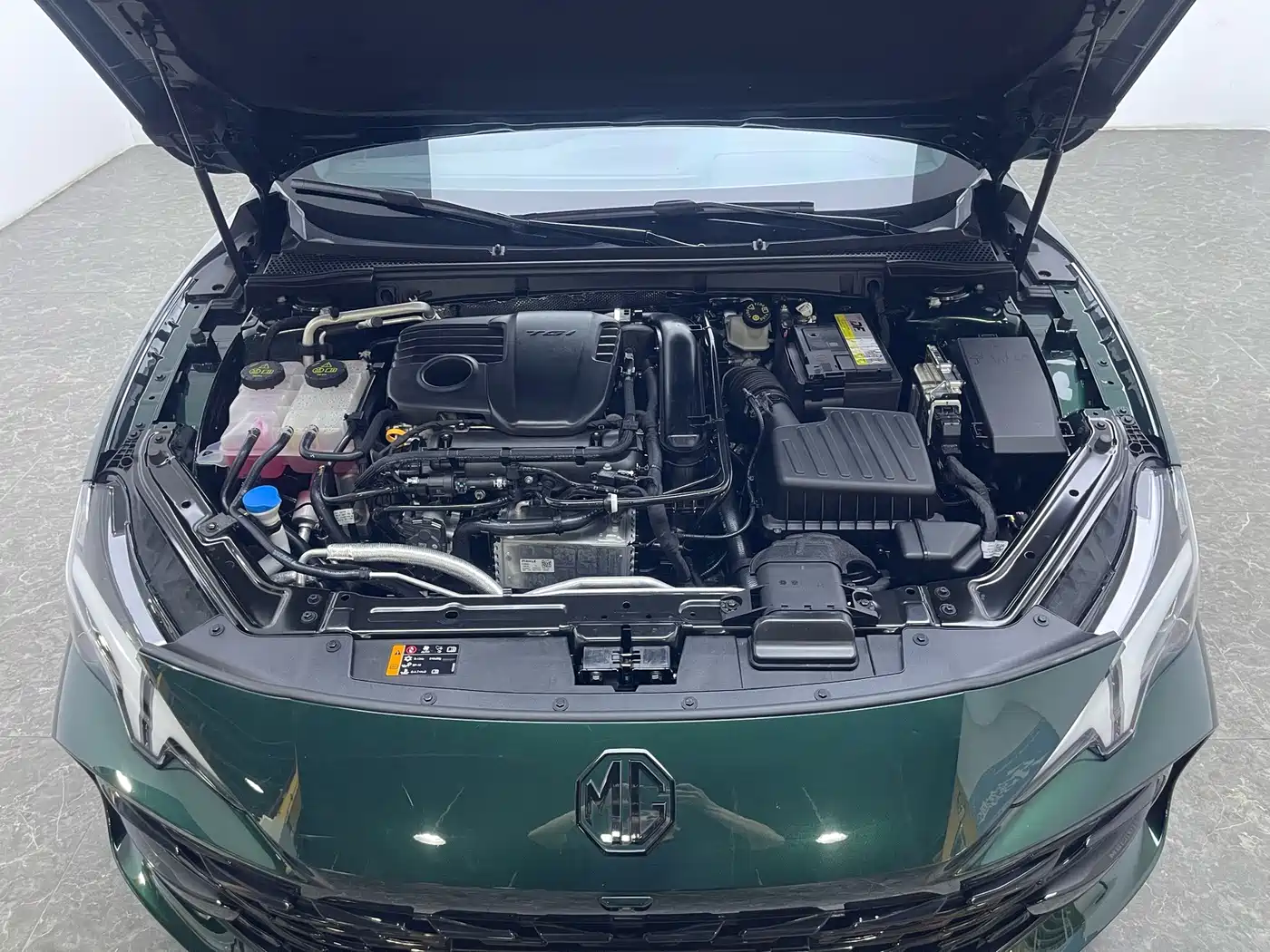 MG MG7 2026 2025 1.5T 300 DCT Luxury Edition