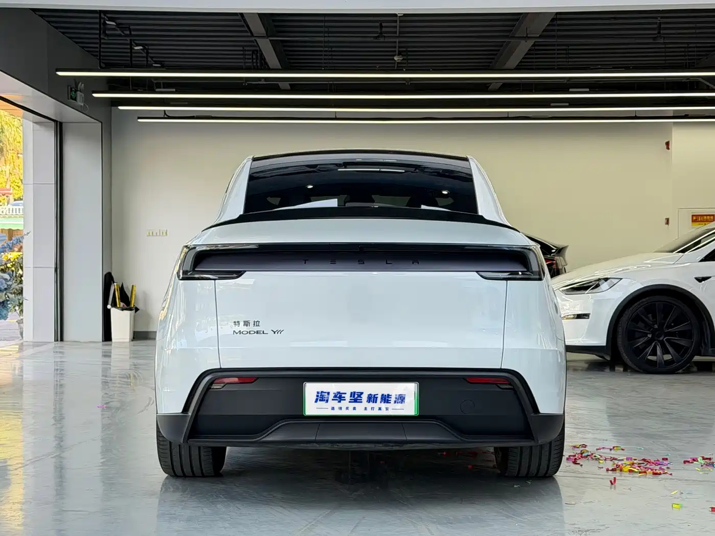 Tesla Model Y L 2026 2025 Facelift Long Range AWD