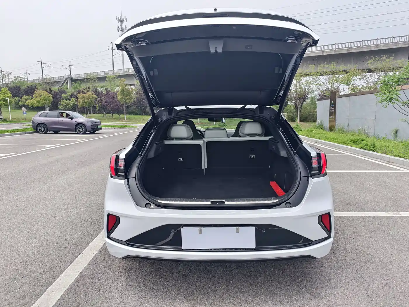 ZEEKR EXTREME KRYPTON 001