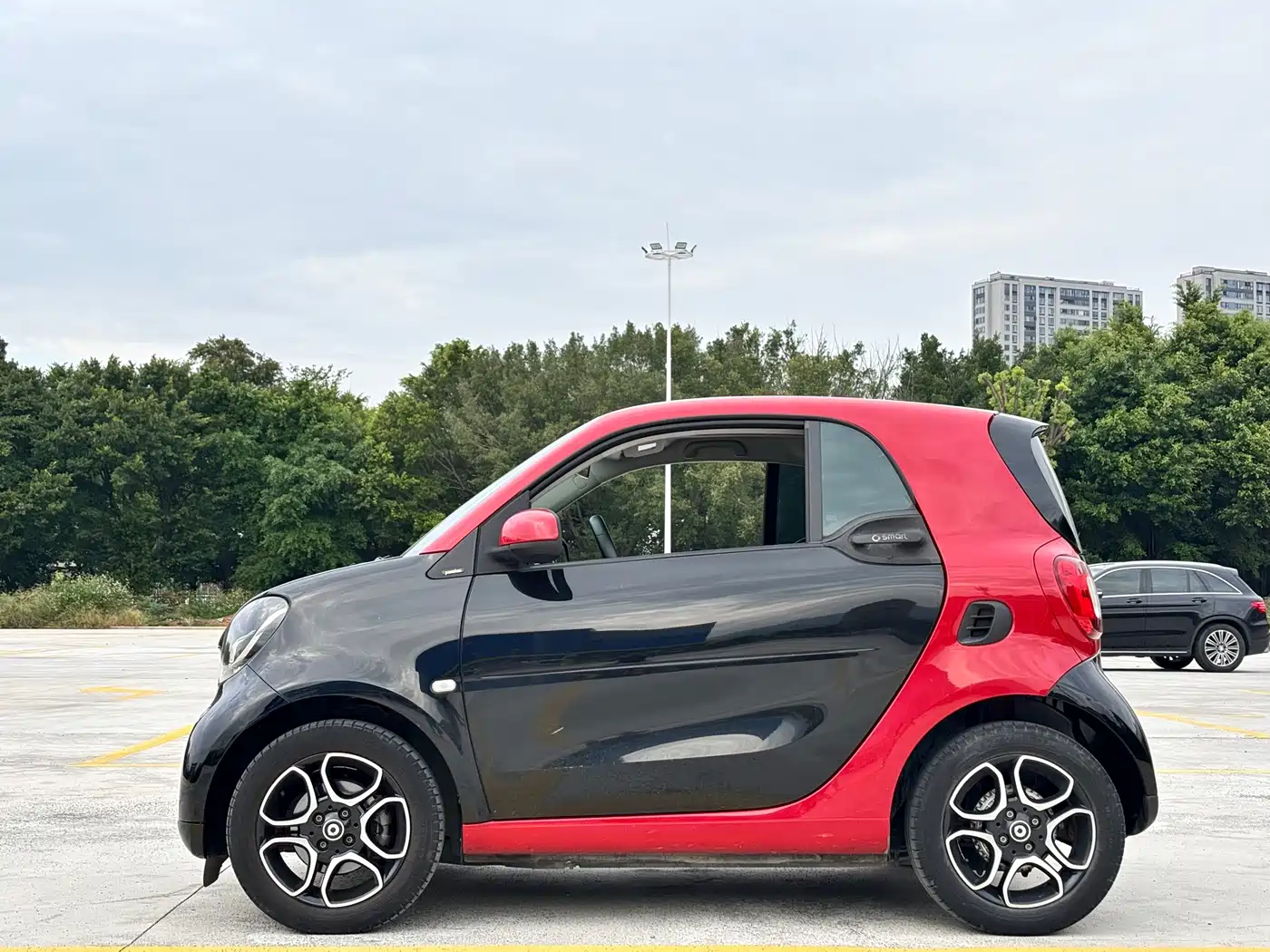 smart fortwo 2019 2019 0.9T 66kW Hardtop Dynamic Edition China VI
