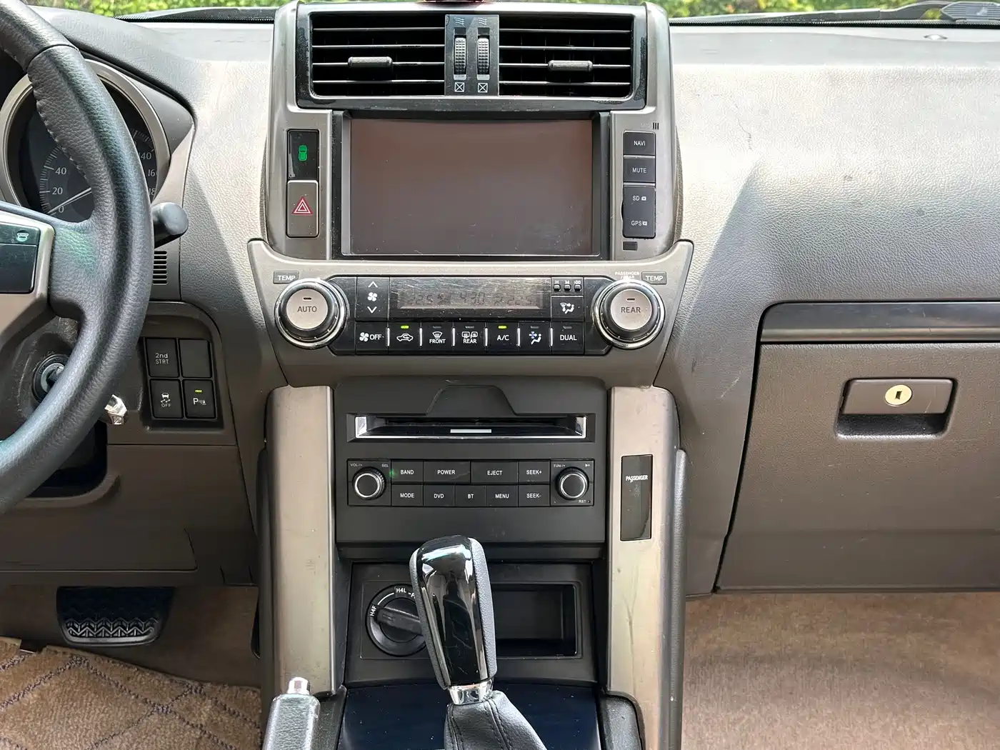Toyota Prado (Import) 2010 2.7L Automatic Standard фото 6