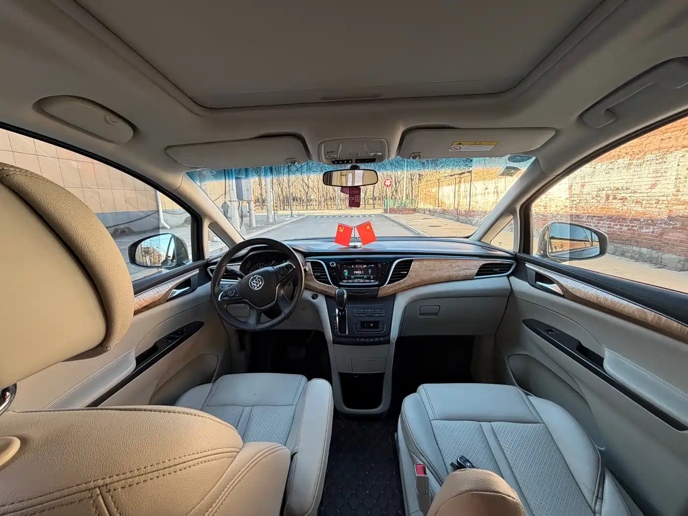 Buick GL8 2017 ES 28T Comfort Type China V фото 11