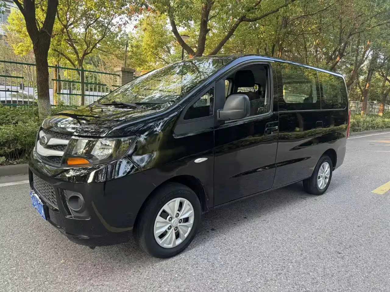 Photo 1 - JAC Refine M3
