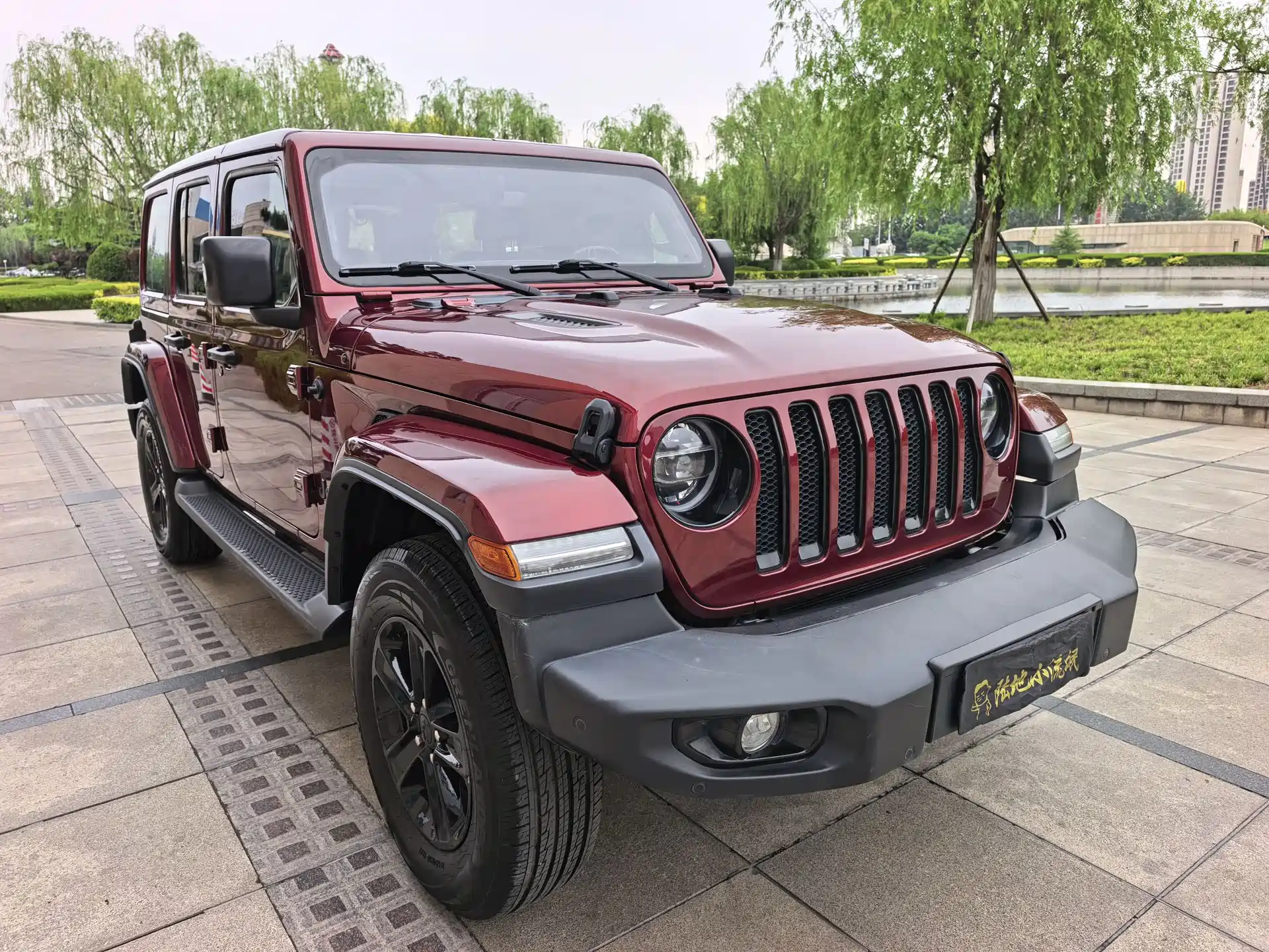 Photo 8 - Jeep Wrangler