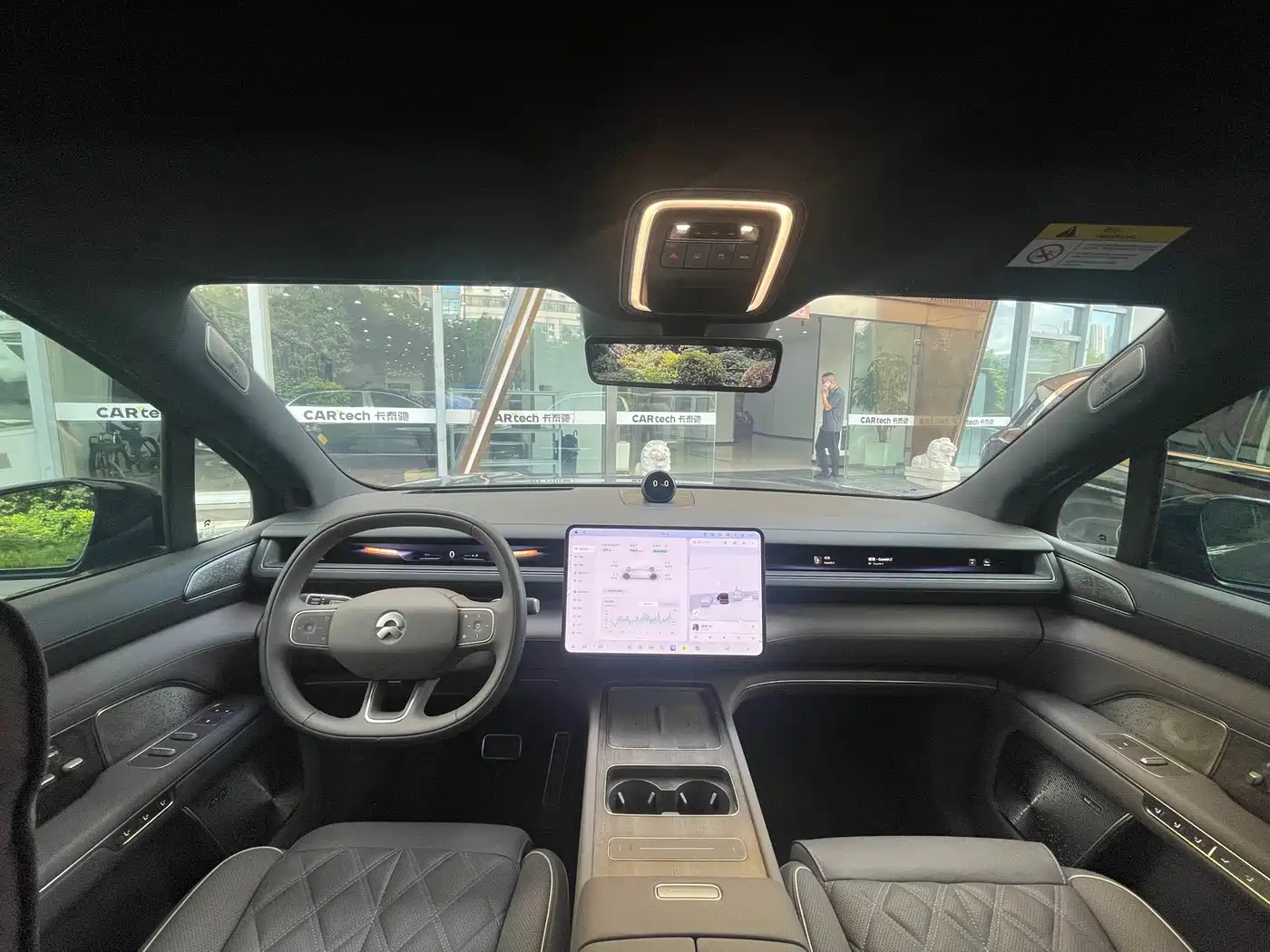 NIO ES8 2026 2025 Model 6-Seat Executive Luxury Edition