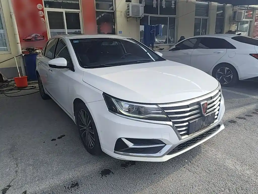 Roewe i6 2020 2020 PLUS 1.6L CVT 4G Connected Glory Flagship Edition