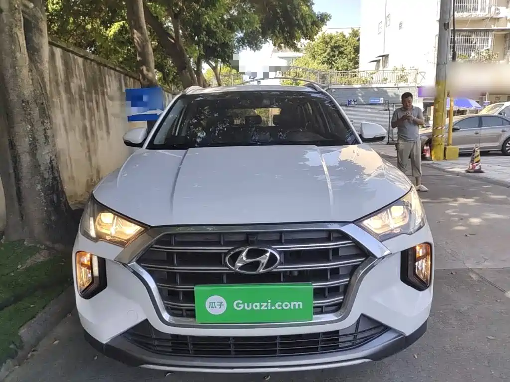 Photo 3 - Hyundai Tucson