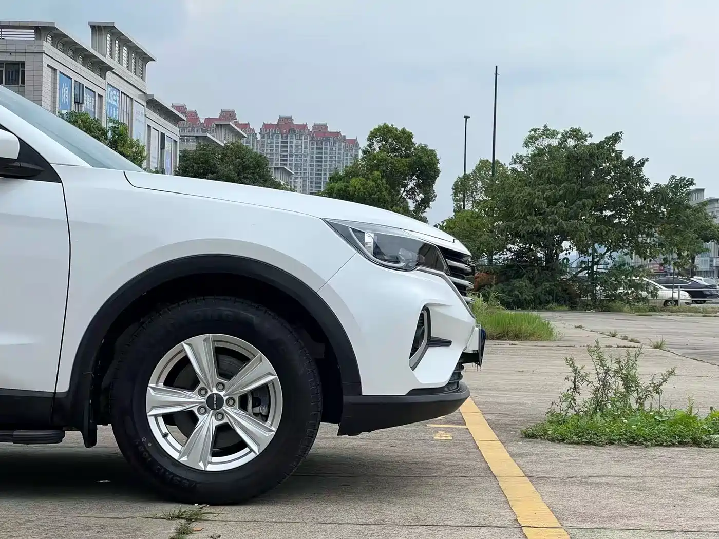 Jetour X70M 2022 2022 1.5T Manual Avant-garde Partner 7-seater