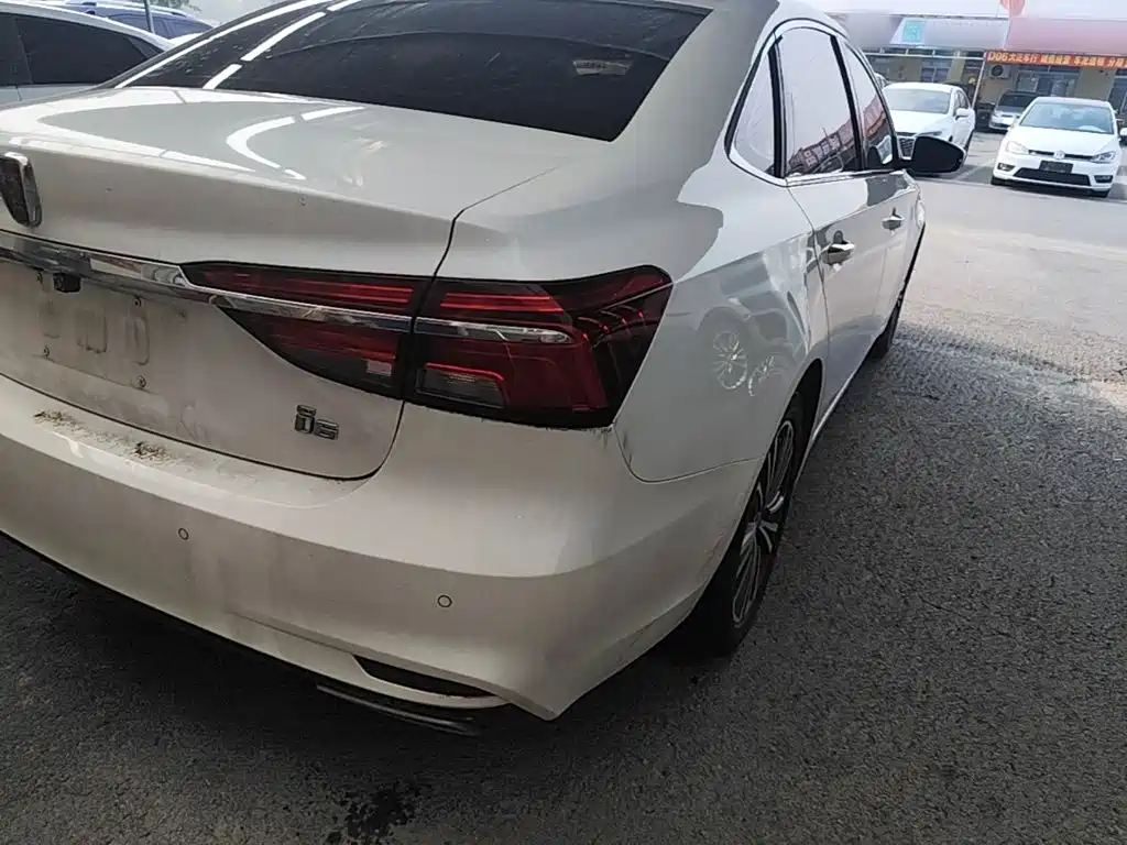 Roewe i6 2020 2020 PLUS 1.6L CVT 4G Connected Glory Flagship Edition