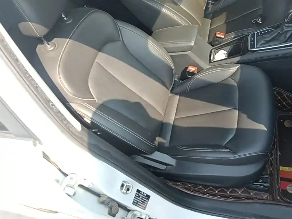 Roewe RX3 2020 2020 1.6L CVT 4G Ultra Comfort Flagship