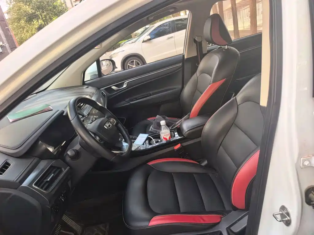 Geely Emgrand GS 2021 2020 1.4T CVT Elegance