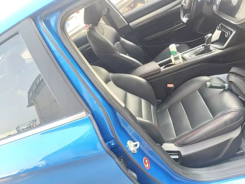 Фото 25 - Geely Binrui