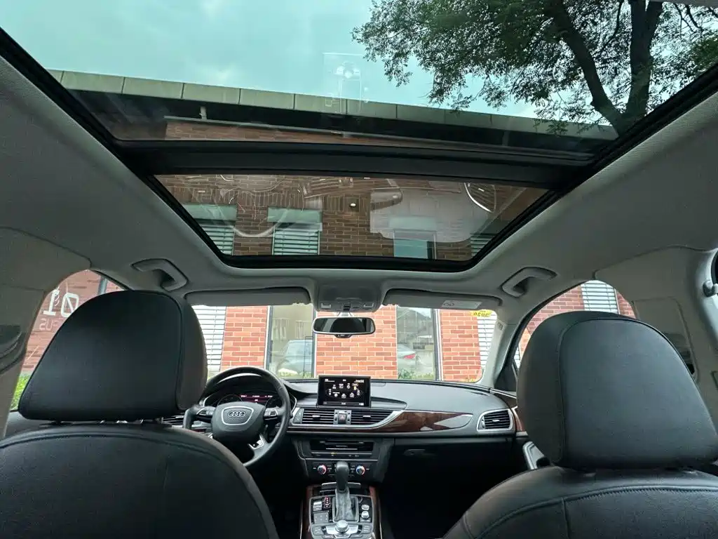 Фото 7 - Audi A6L