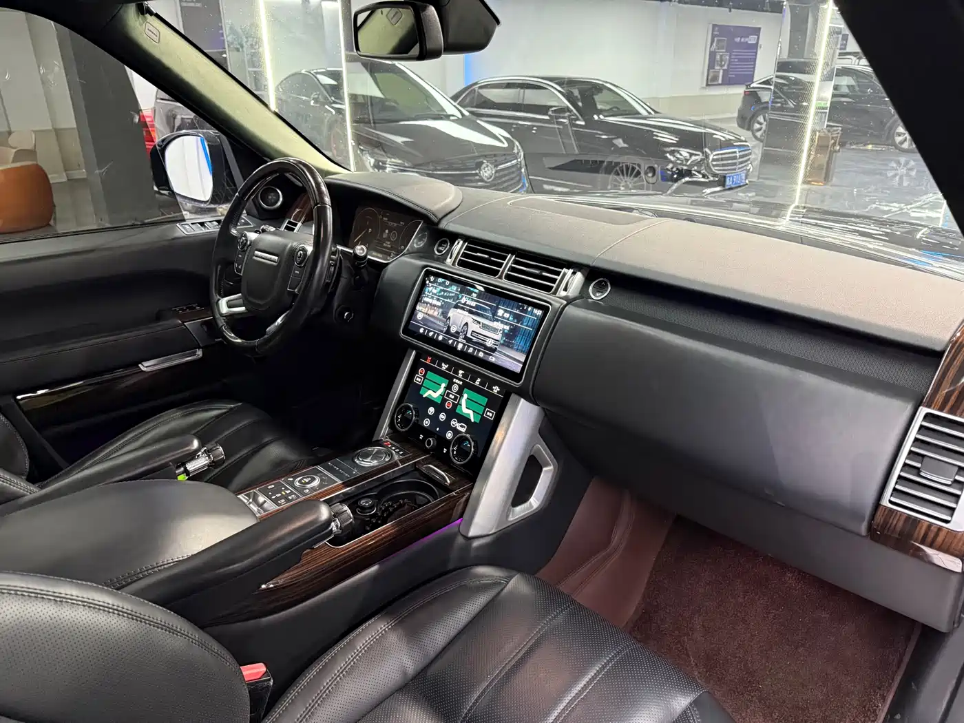 LAND ROVER RANGE ROVER