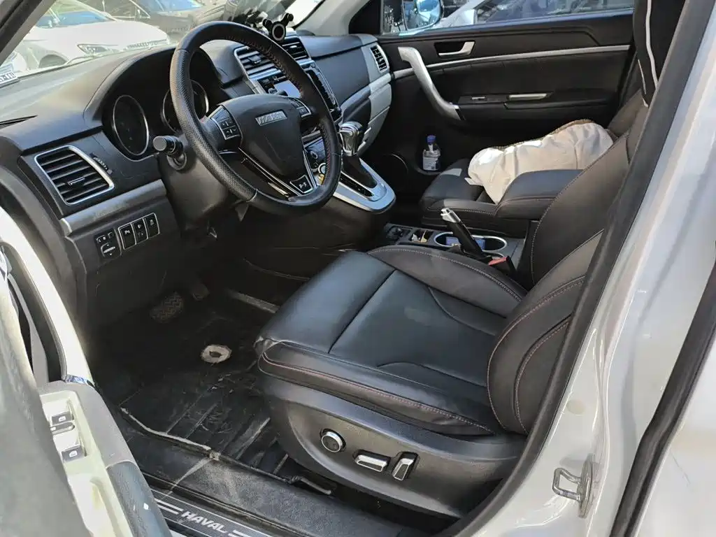 Фото 8 - Haval H6