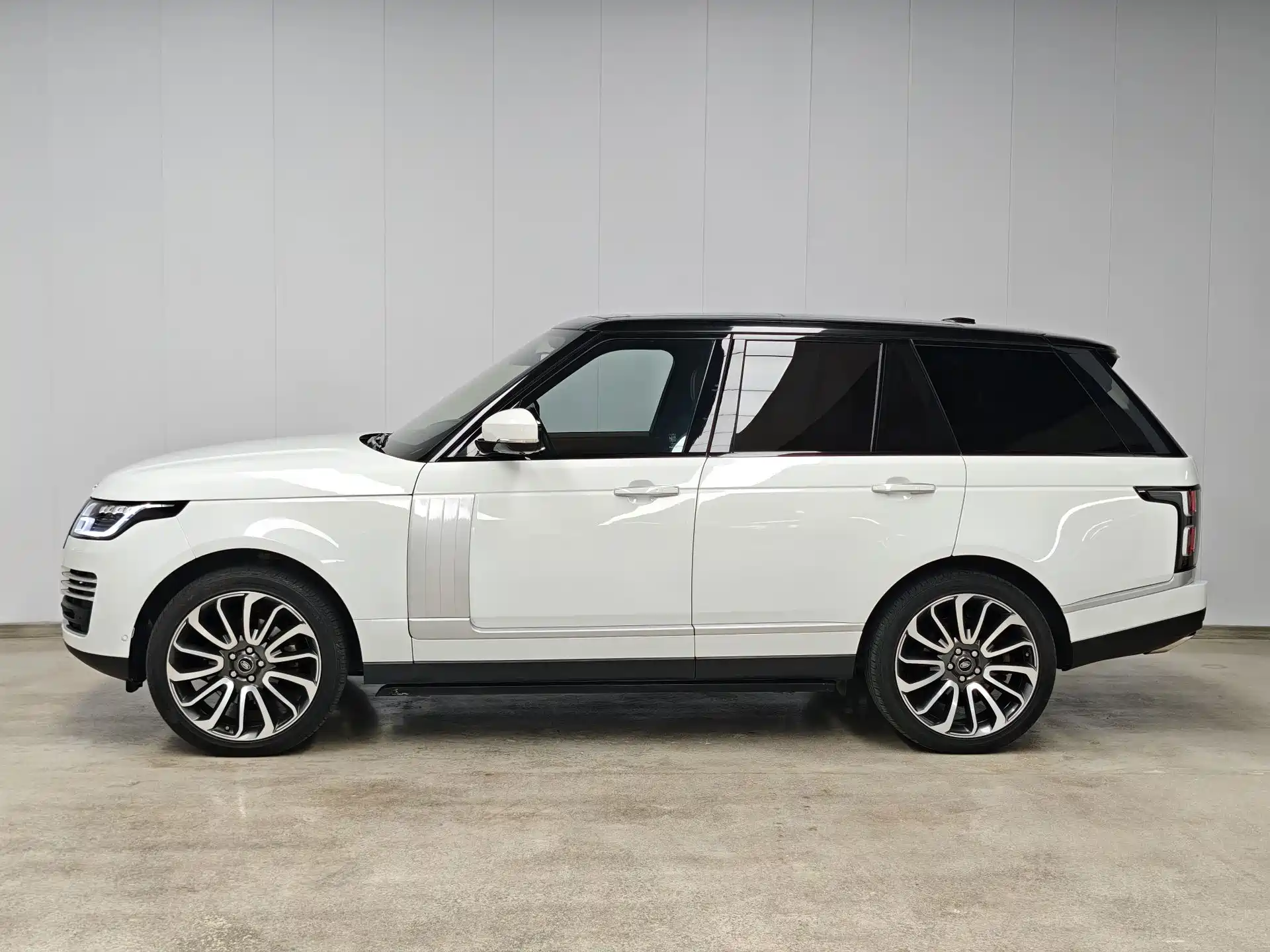 Фото 3 - Land Rover Range Rover