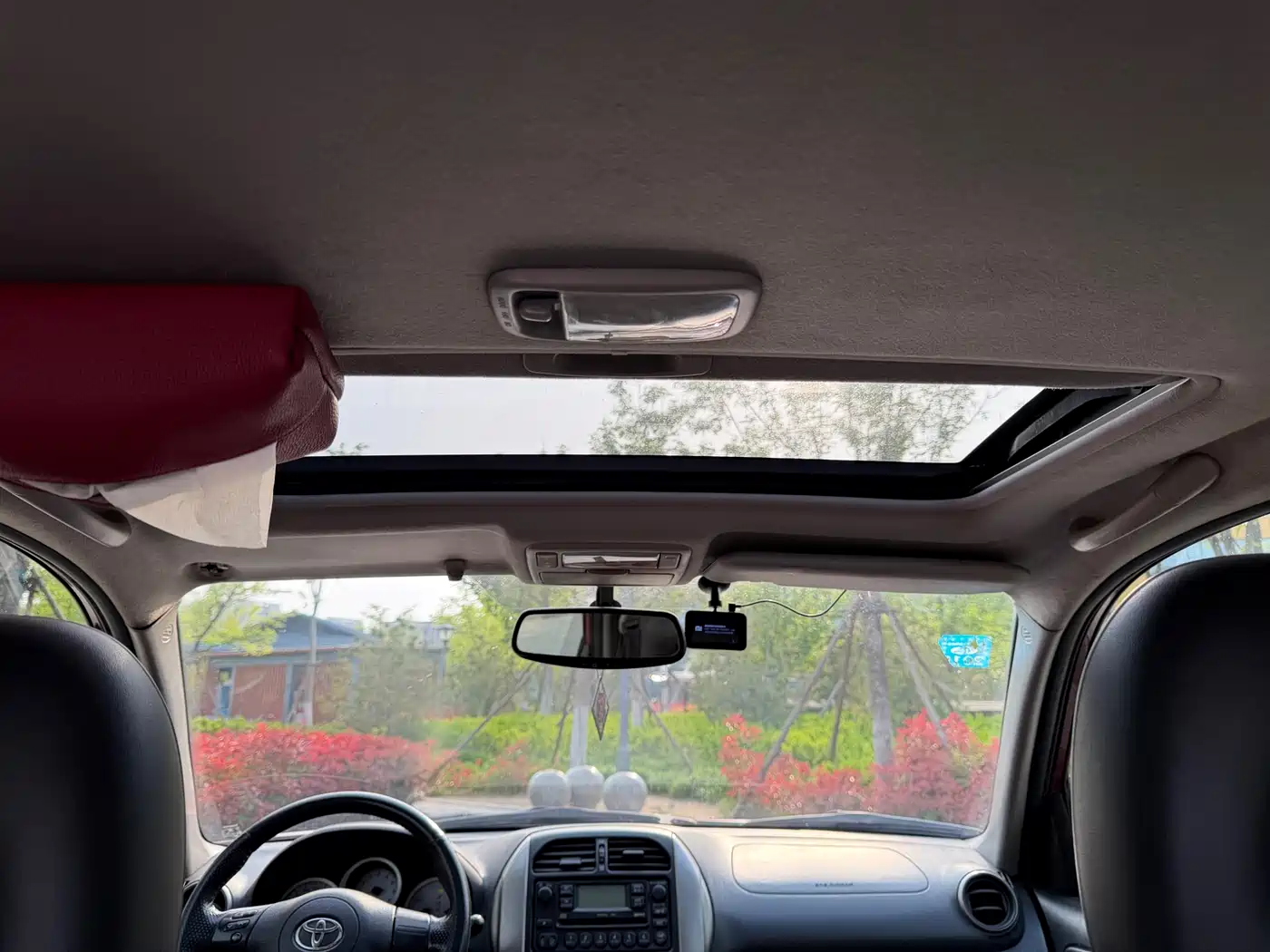 Toyota RAV4 (Import) 2004 Model 2.0 3-Door фото 13