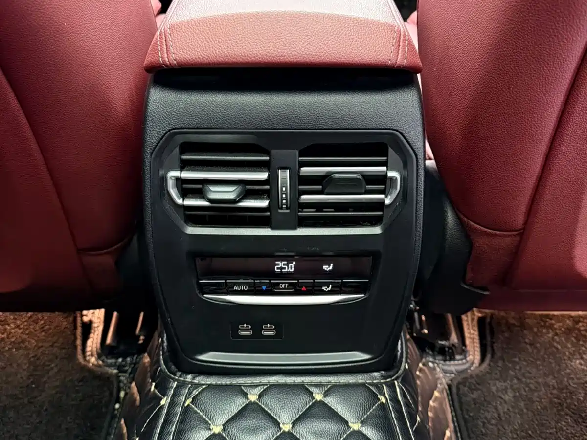 BMW 3 Series 2024 320Li M Sport Package фото 15