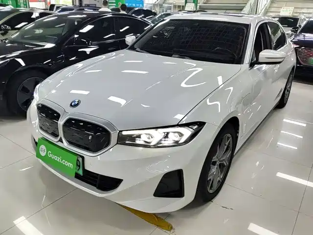 BMW i3 eDrive 35 L
