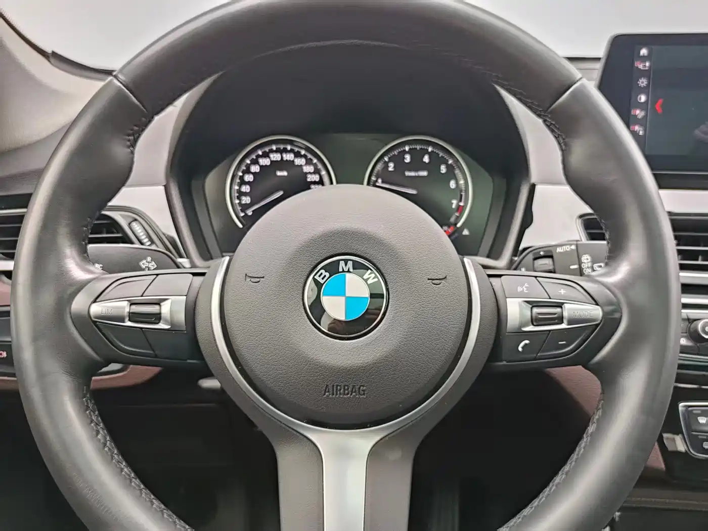 BMW X1 2020 sDrive20Li Premium Edition фото 14