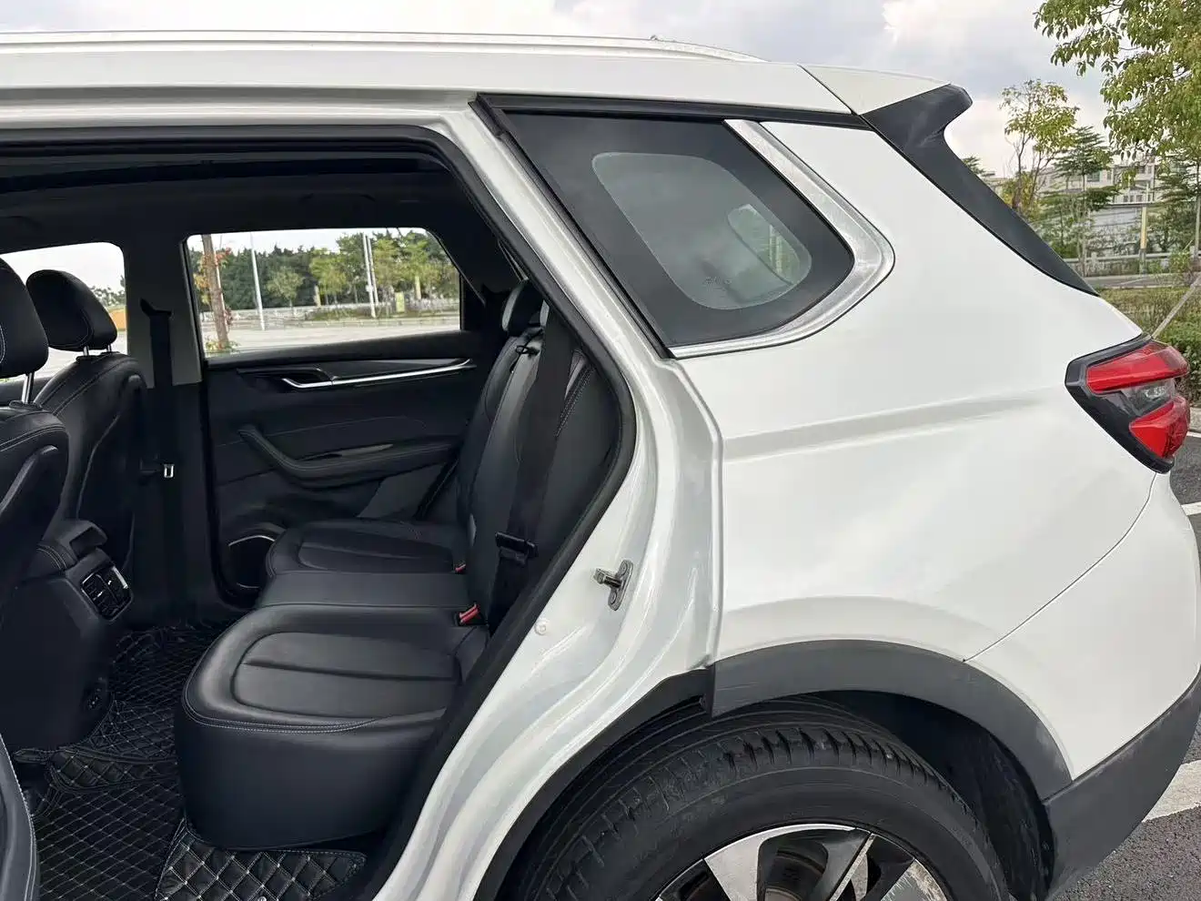 Zhonghua V7 2018 2018 280T DCT Luxury 5-seater