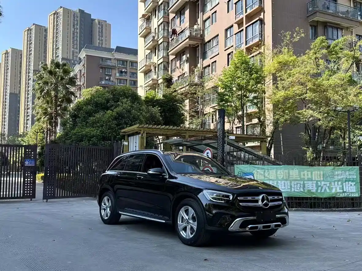Mercedes-Benz GLC 2020 Facelift GLC 260 L 4MATIC Dynamic фото 3