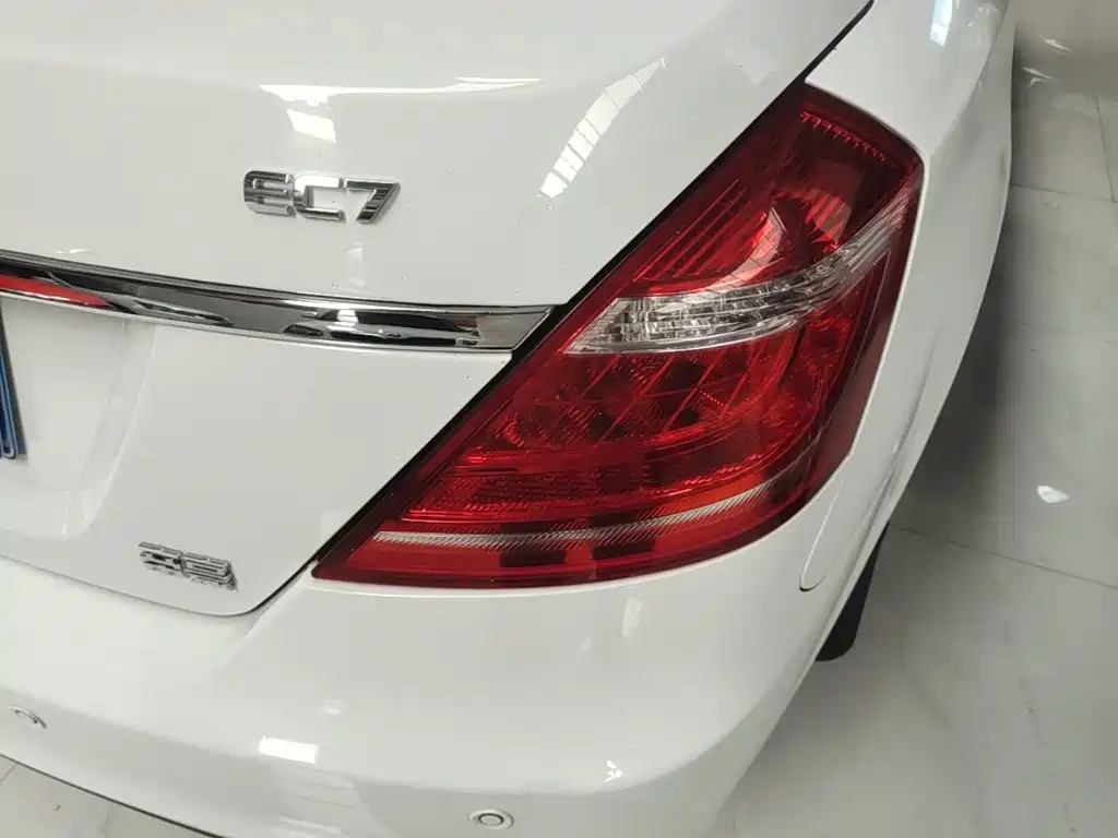 Geely Emgrand 2015 2014 Sedan 1.5L Manual Elite
