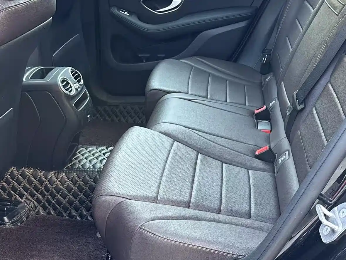 Mercedes-Benz GLC 2020 Facelift GLC 260 L 4MATIC Dynamic фото 4