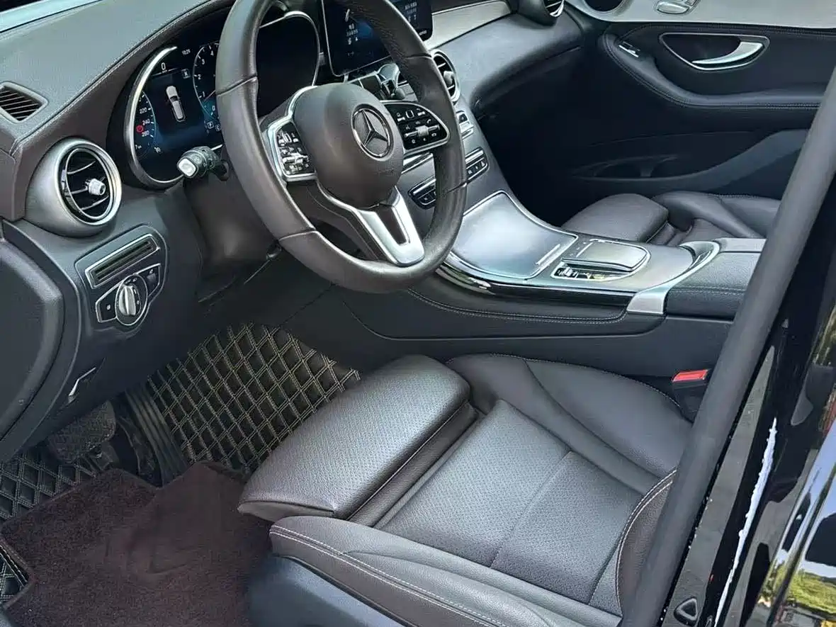 Mercedes-Benz GLC 2020 Facelift GLC 260 L 4MATIC Dynamic фото 5