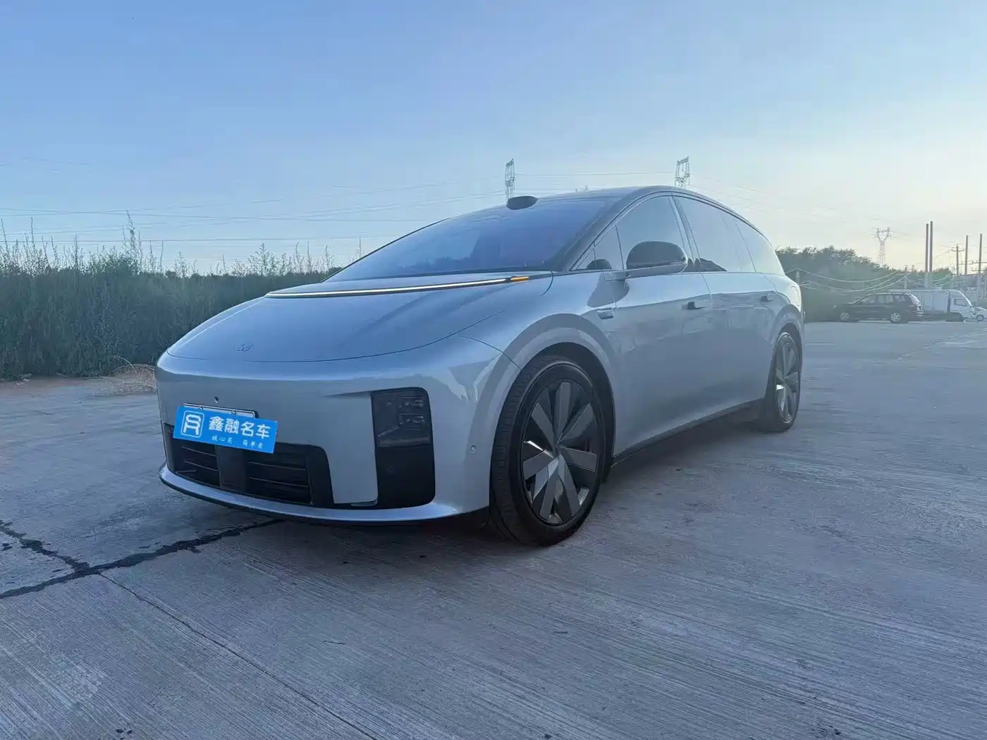 Li Auto Li i8 2025 2025 Standard Edition