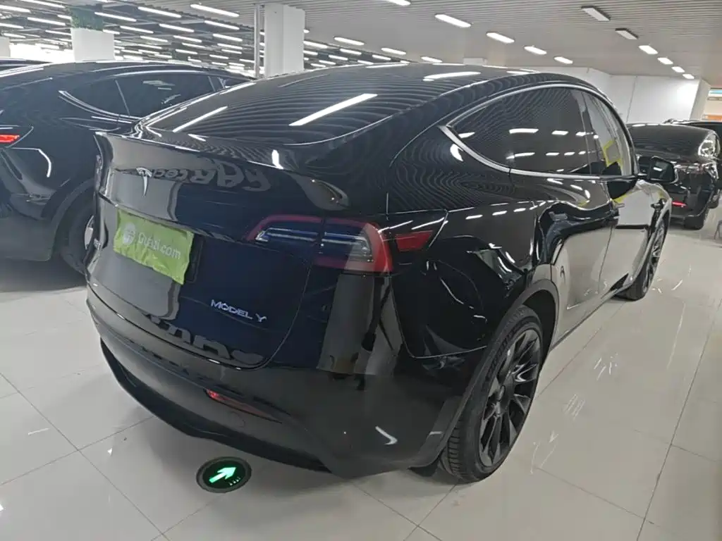 Фото 7 - Tesla Model Y
