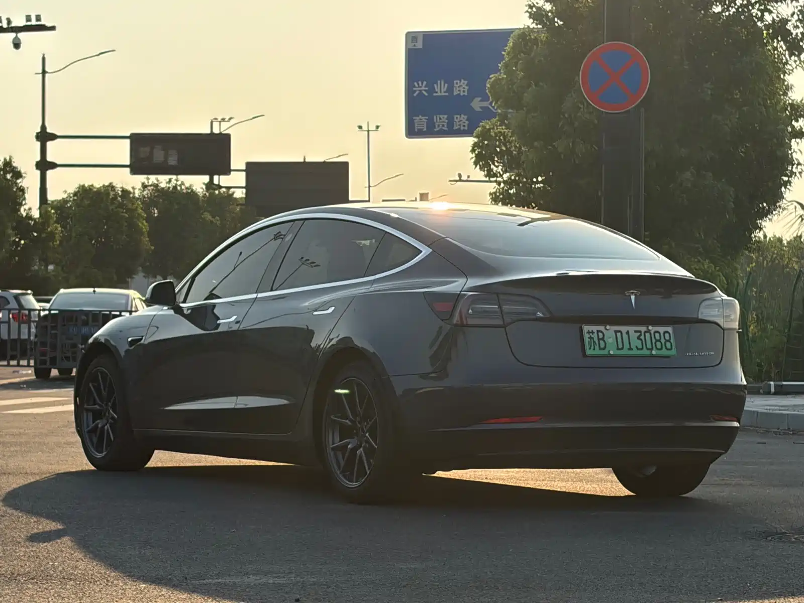 Фото 4 - Tesla Model 3 (Import)