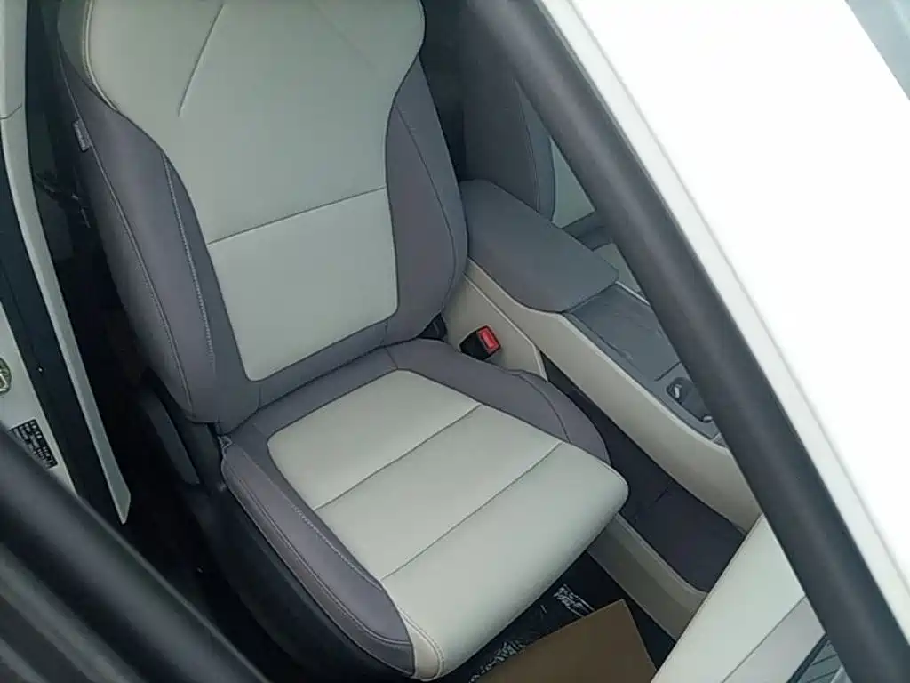 MG MG4 EV 2026 2026 437 Elegant Edition