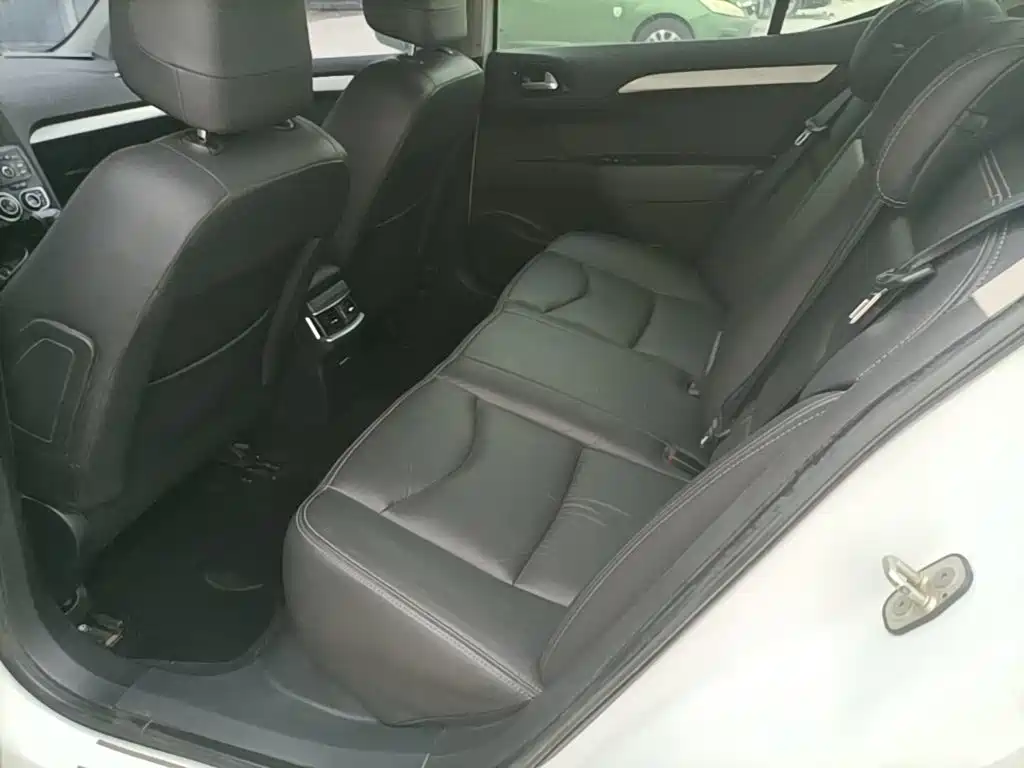 Photo 17 - Citroën C4L